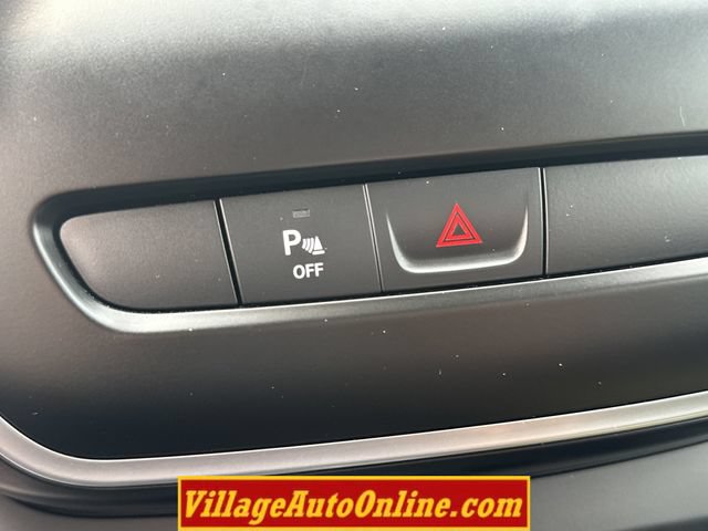 Used 2020 Jeep Cherokee Latitude Plus AWD/4WD image 19