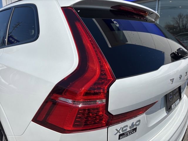 Used 2025 Volvo XC60 B5 Plus image 10
