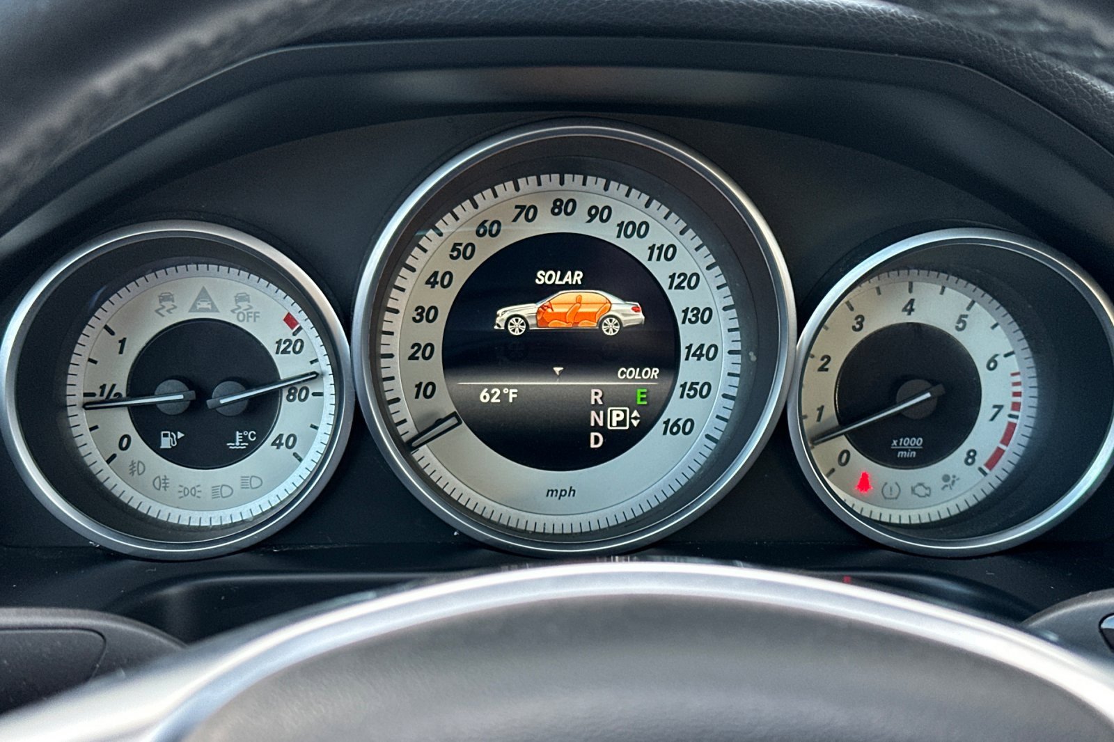 Used 2016 Mercedes-Benz E 350 4MATIC Sedan image 29