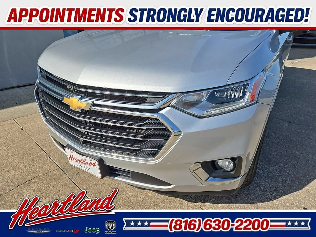Used 2021 Chevrolet Traverse Premier AWD/4WD image 17