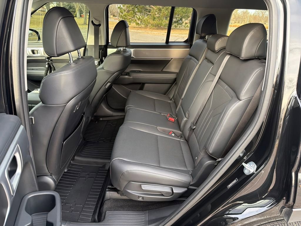 Used 2025 Hyundai Santa Fe SEL image 24