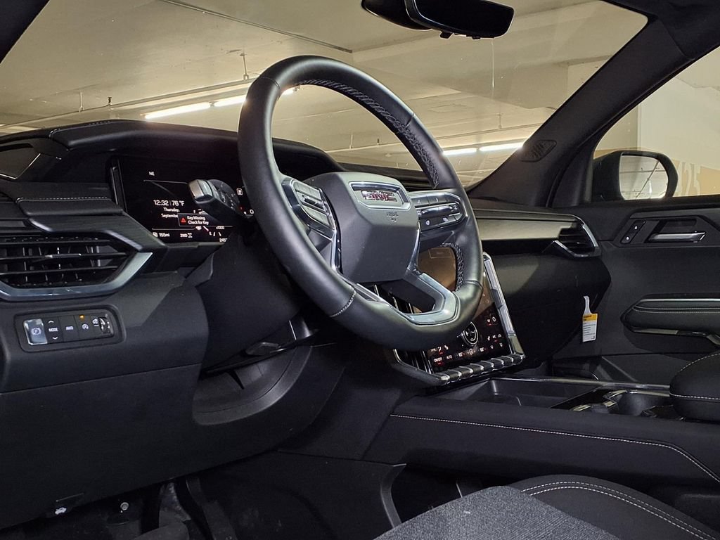 Used 2026 GMC Acadia Elevation w/ Black Edition AWD/4WD image 4