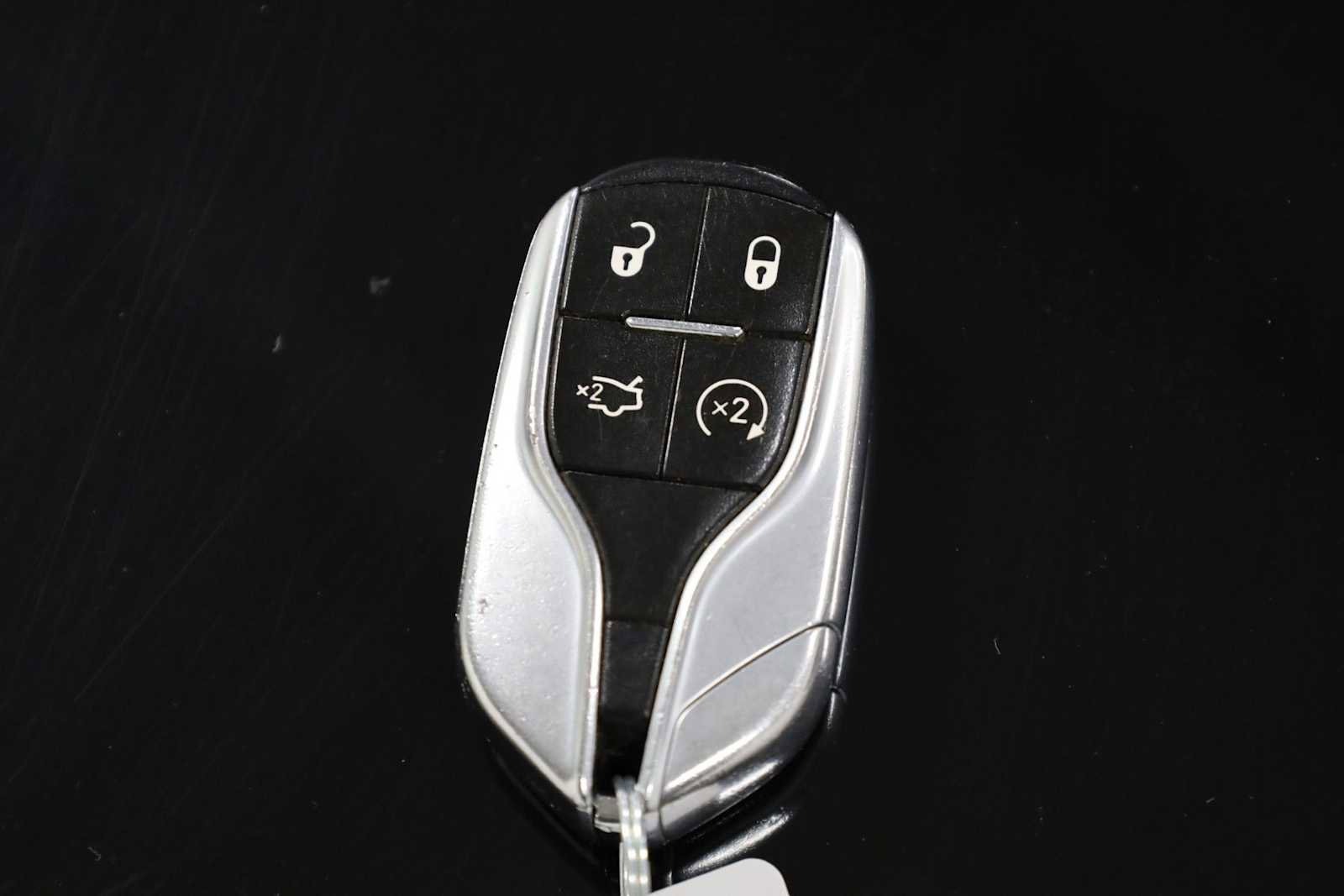 Used 2017 Maserati Levante S image 43