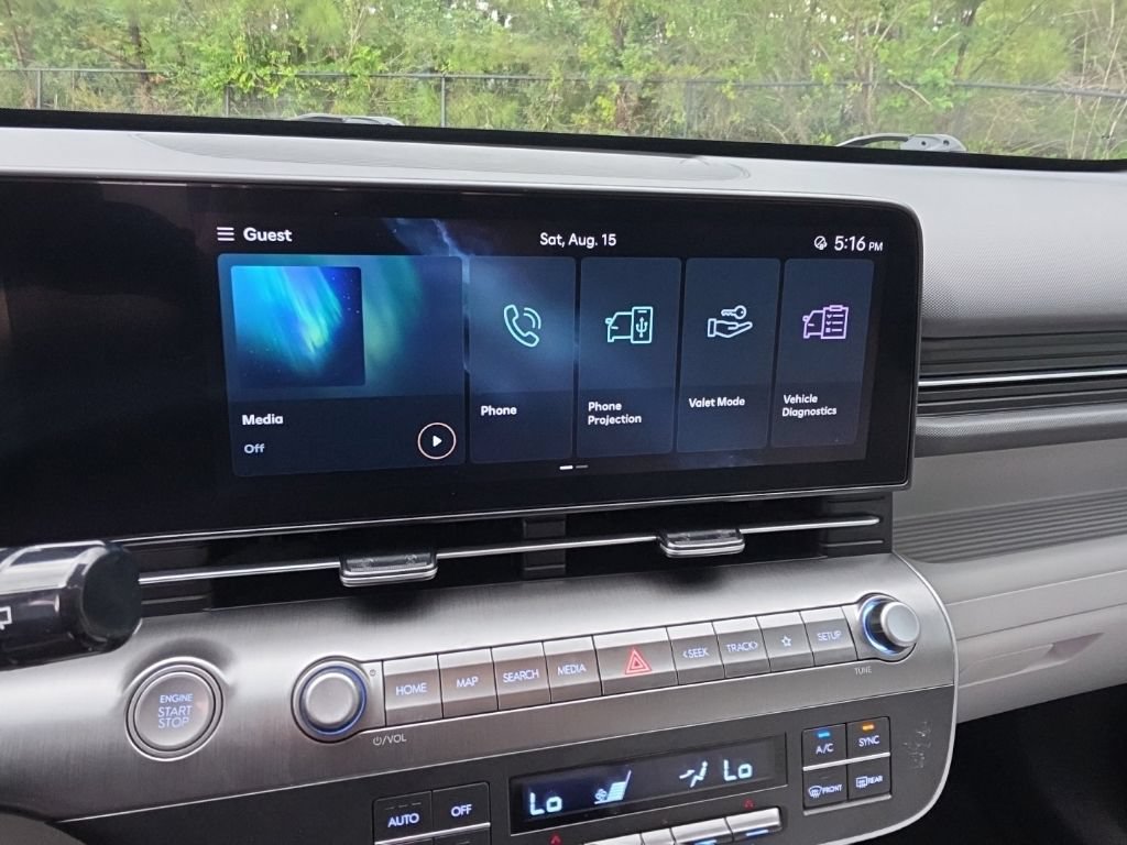 Used 2025 Hyundai Kona SEL FWD image 23