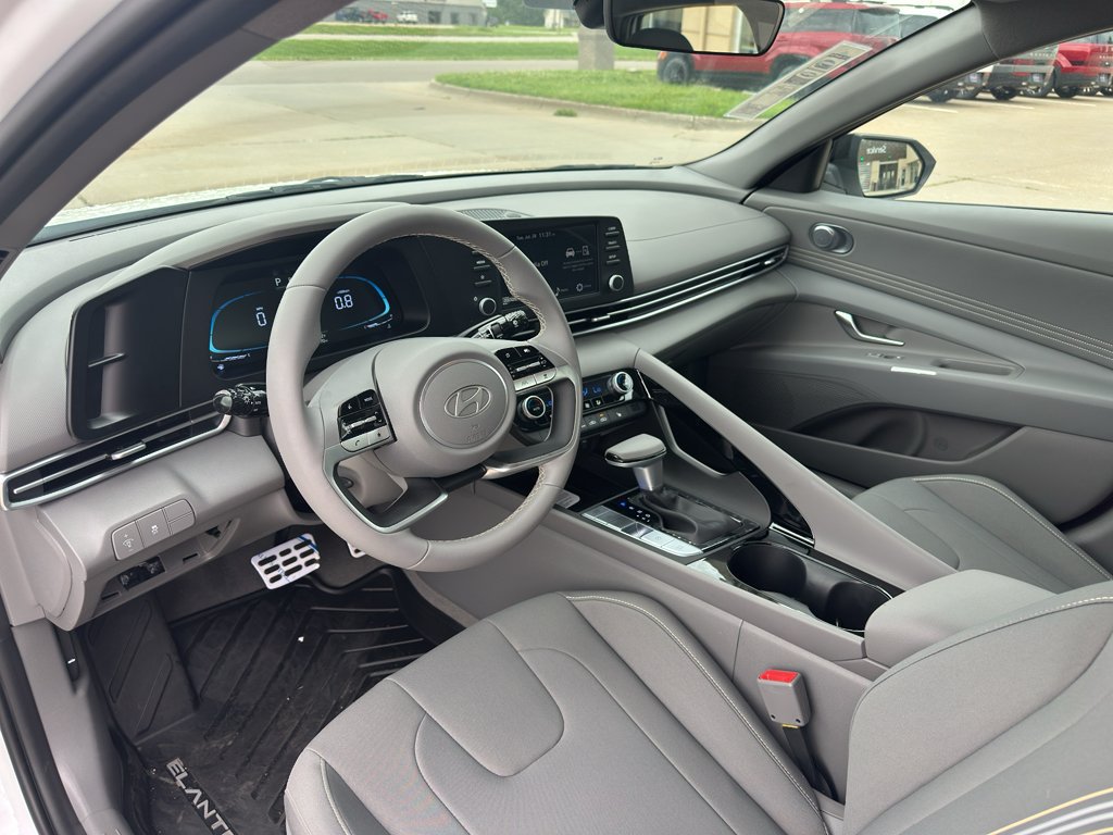 New 2026 Hyundai Elantra SEL Sport Premium FWD image 12