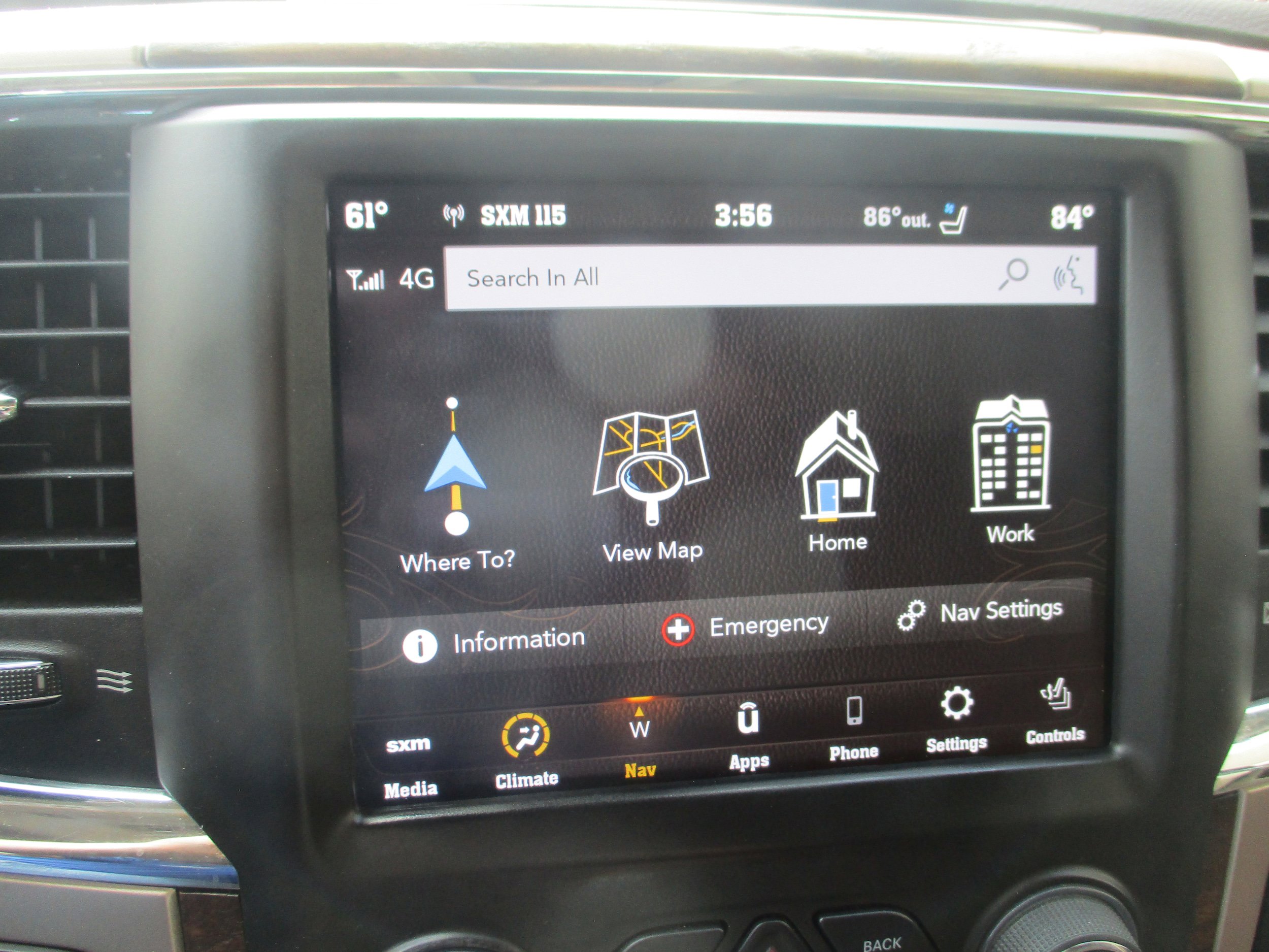 Used 2018 RAM 2500 Longhorn AWD/4WD image 18