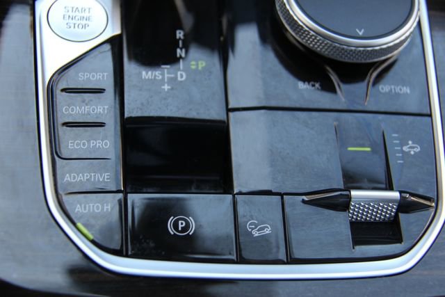 Used 2019 BMW X7 xDrive40i w/ Cold Weather Package image 32