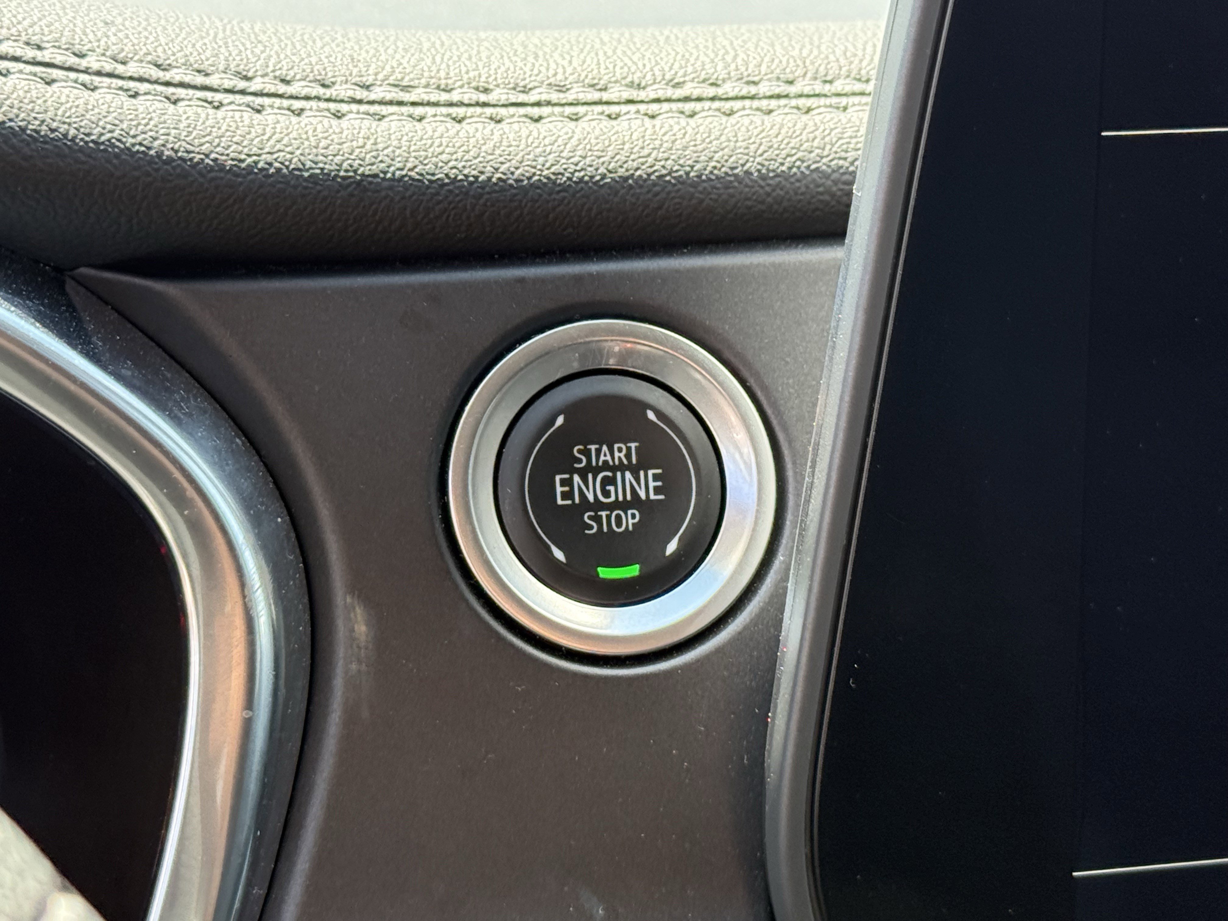 Used 2025 Chevrolet Blazer LT image 26