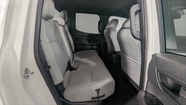 Used 2025 Toyota Tacoma SR5 AWD/4WD image 21