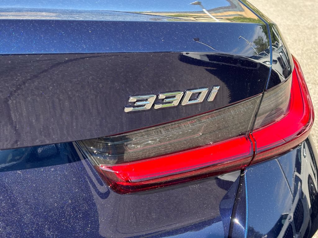 New 2026 BMW 330i xDrive Sedan w/ Premium Package AWD/4WD image 7