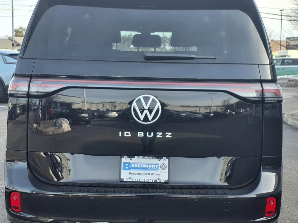 New 2025 Volkswagen ID. Buzz Pro S image 23