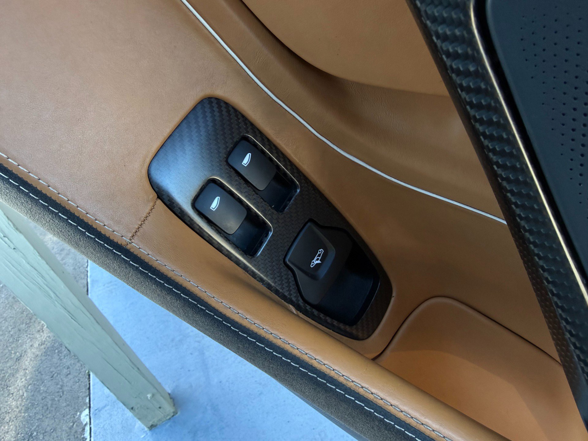 Used 2018 McLaren 570S Spider image 71