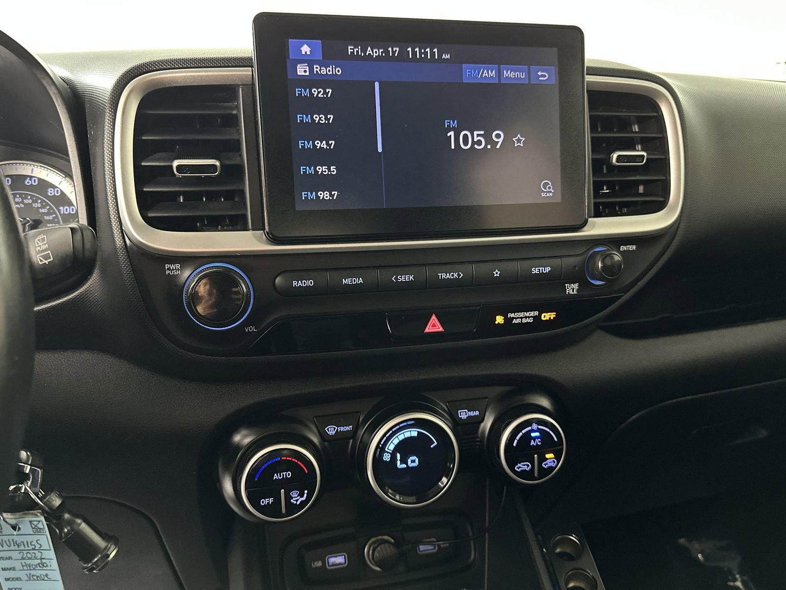 Used 2022 Hyundai Venue SEL FWD image 21