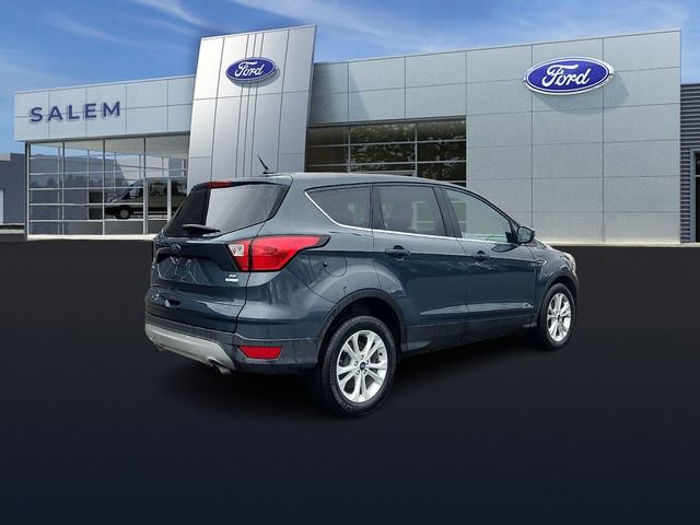 Certified 2019 Ford Escape SE image 3