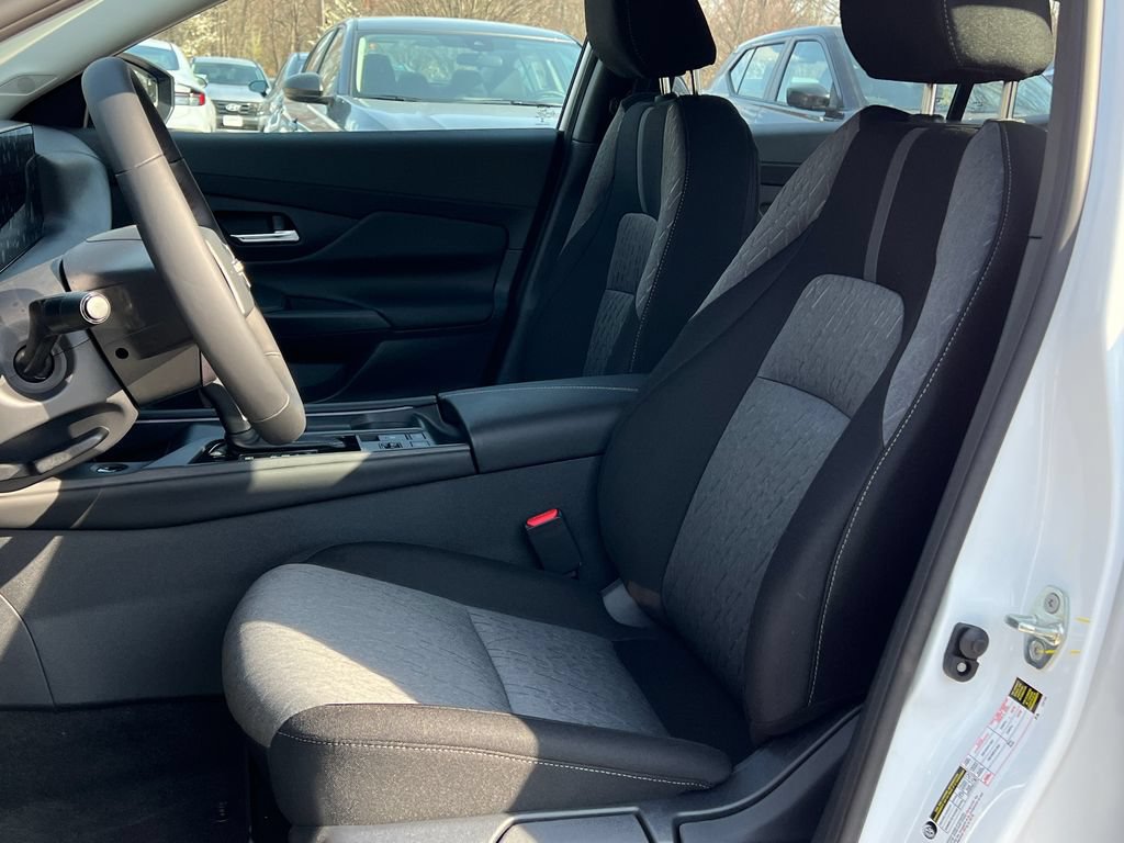 New 2026 Nissan Sentra SV w/ SV Convenience Package FWD image 6