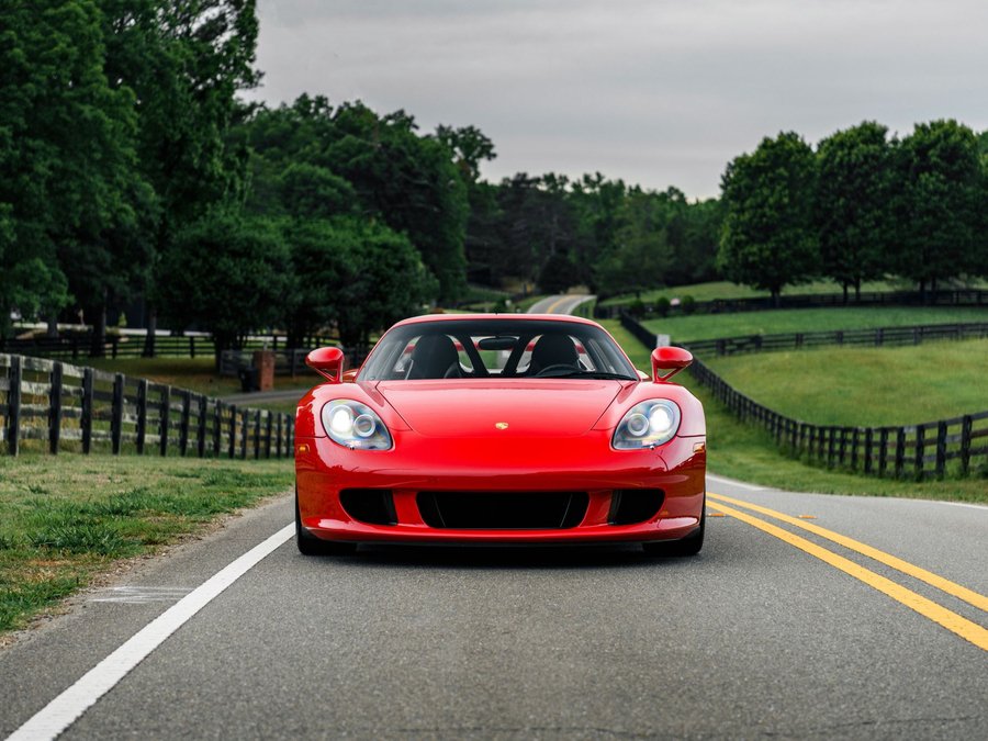 Used 2005 Porsche Carrera GT RWD image 5