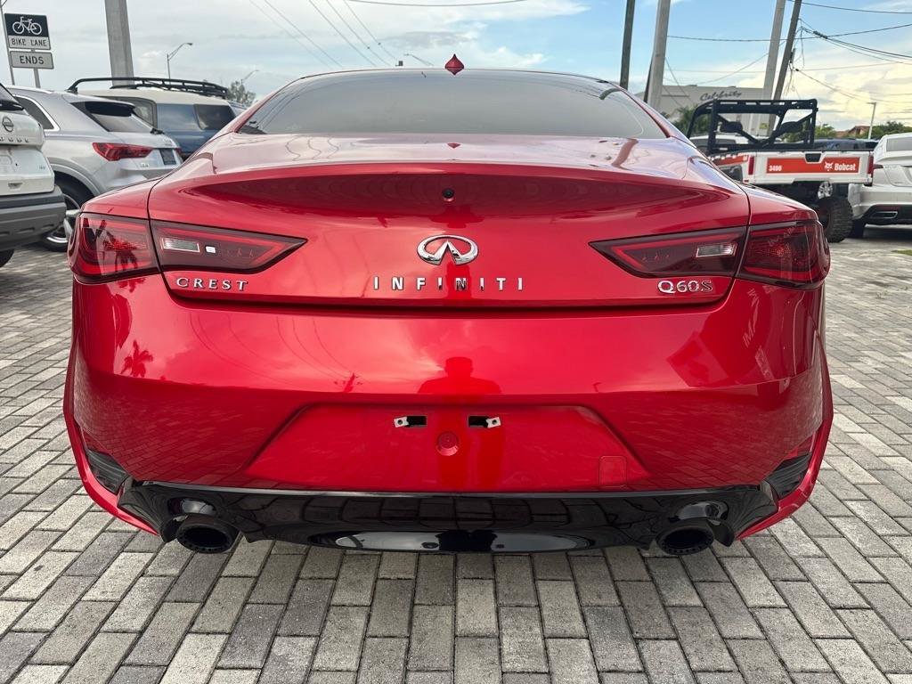 Used 2017 INFINITI Q60 Red Sport 400 RWD image 7