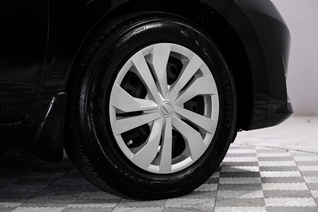 Used 2024 Nissan Versa S w/ Trunk Package image 55