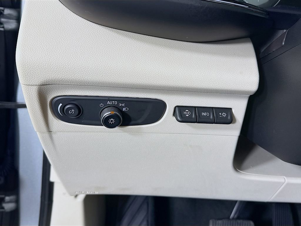 Used 2023 Buick Envision Avenir image 21