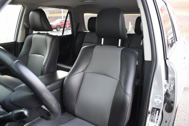 Used 2014 Toyota 4Runner SR5 Premium image 17