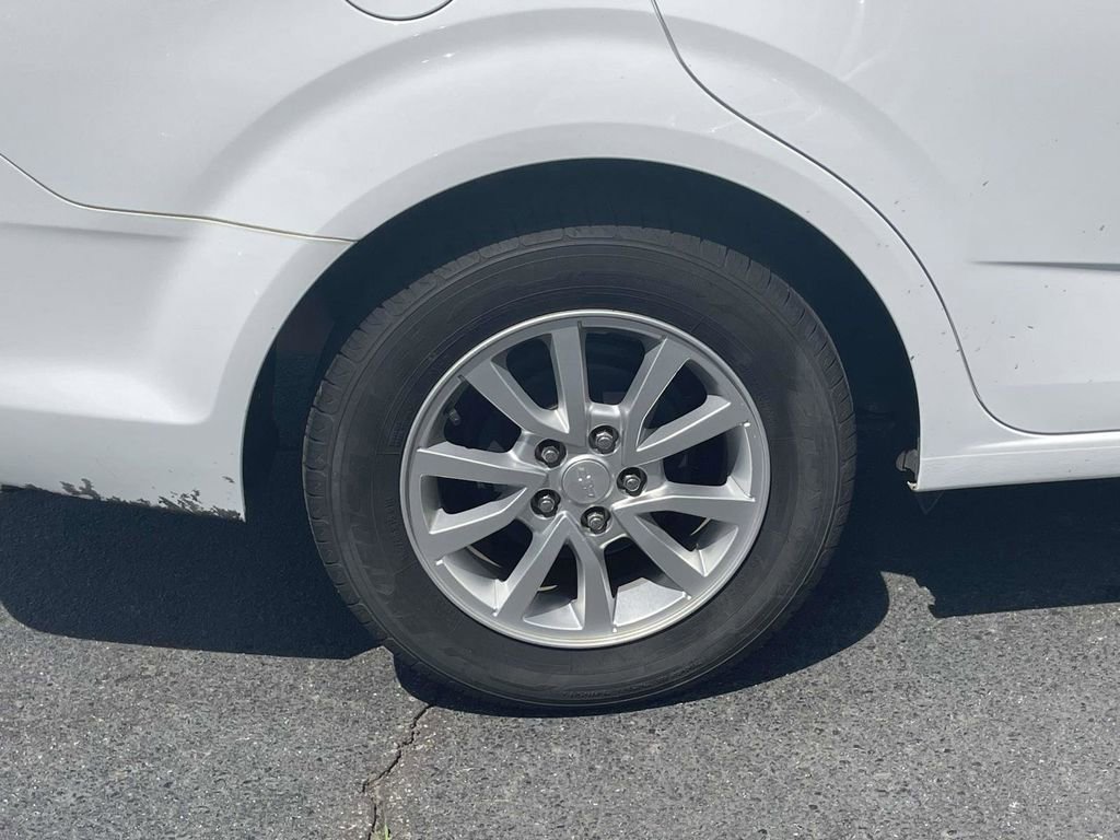 Used 2020 Chevrolet Sonic LT FWD image 6