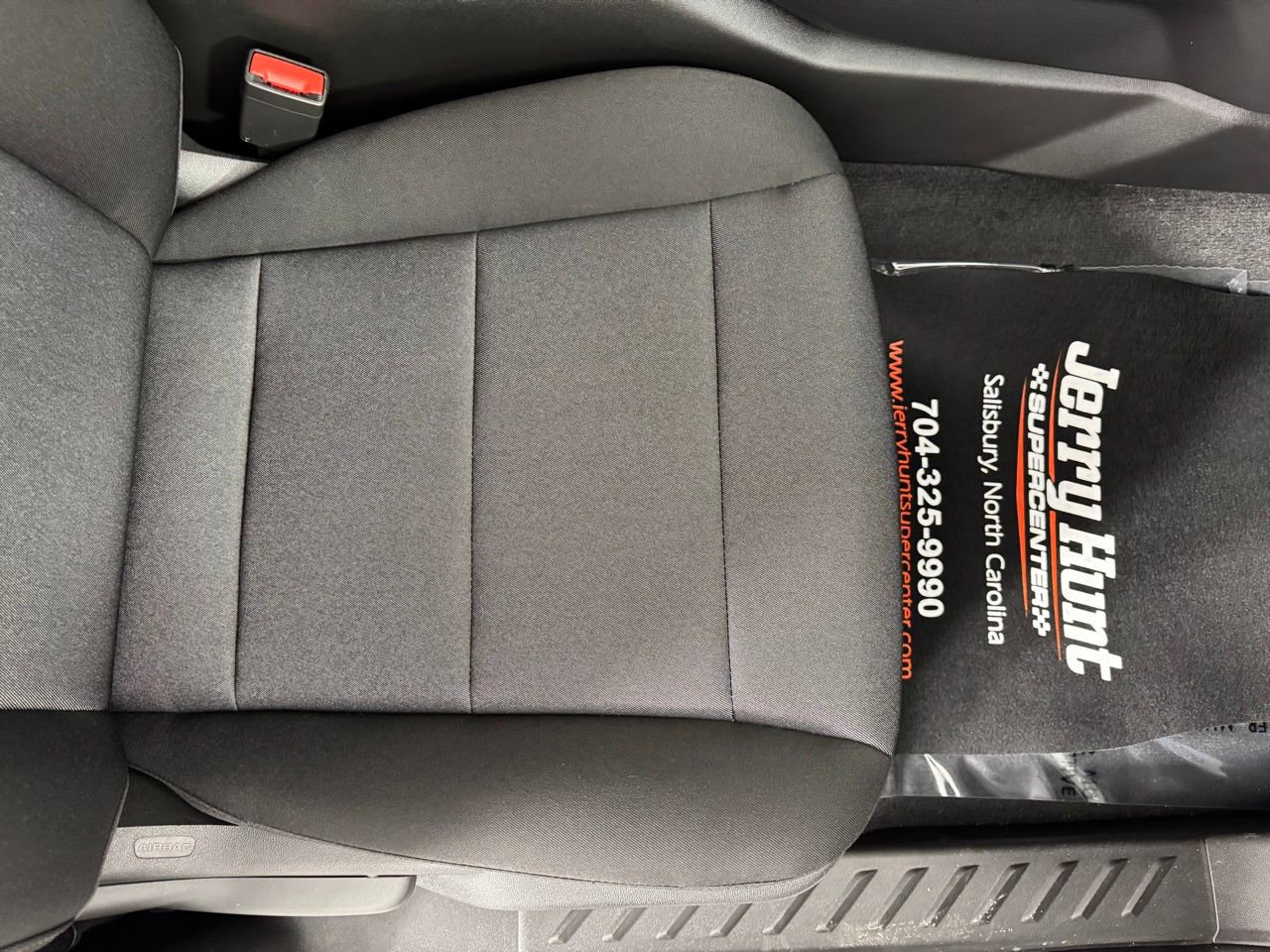 Used 2024 Chevrolet Colorado W/T w/ WT Convenience Package image 28