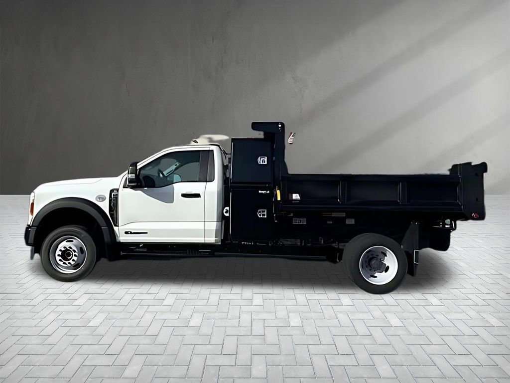 New 2025 Ford F550 XL image 3