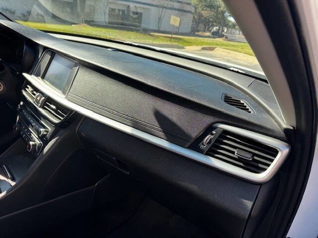 Used 2019 Kia Optima LX image 29