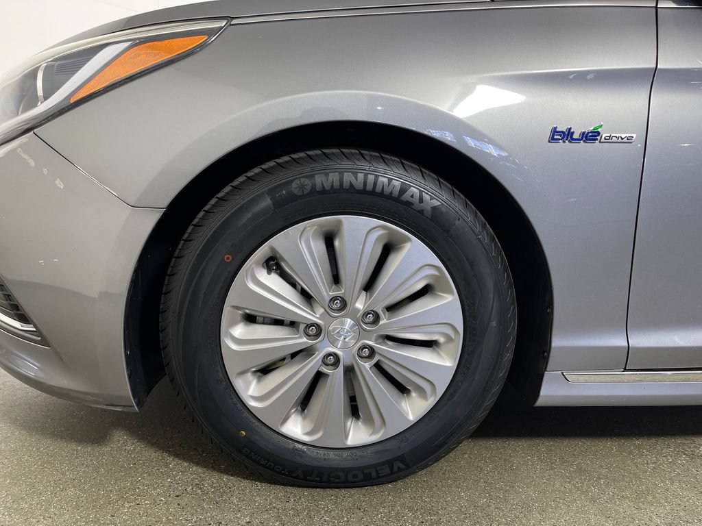 Used 2017 Hyundai Sonata SE FWD image 11