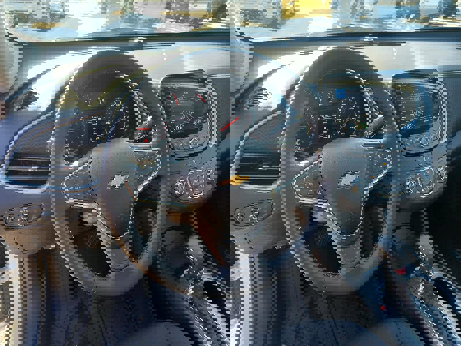 Used 2025 Chevrolet Malibu RS image 9