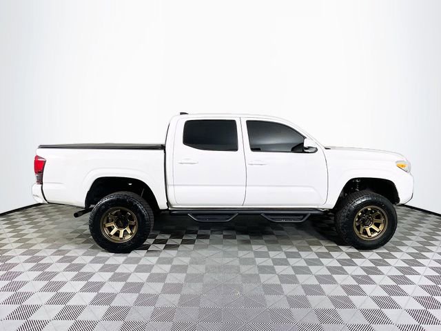 Used 2022 Toyota Tacoma SR image 9