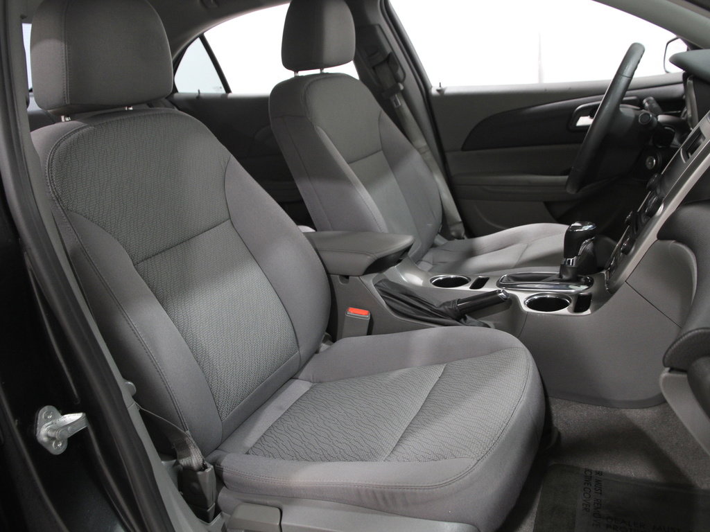 Used 2014 Chevrolet Malibu LS image 12
