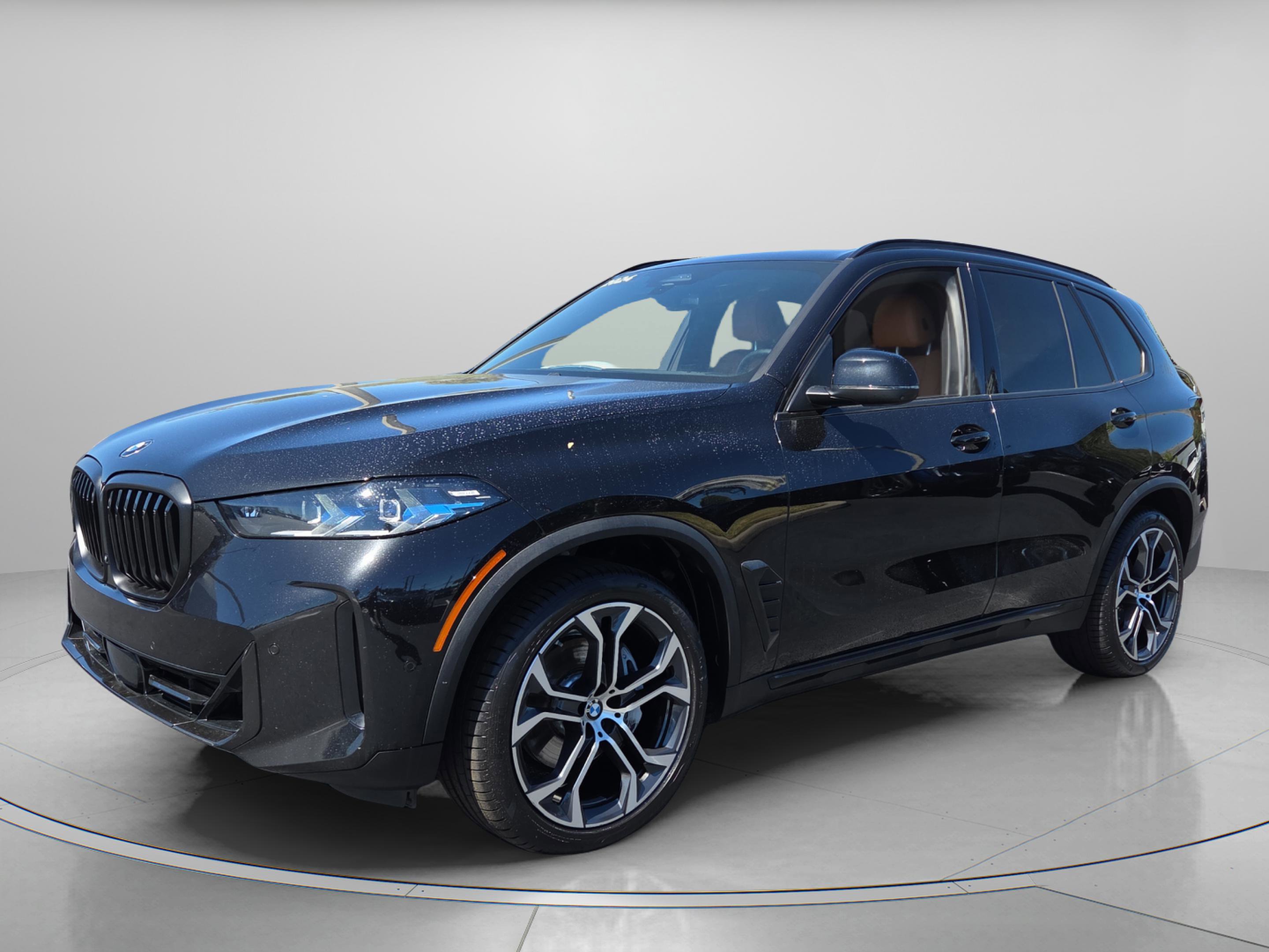 Certified 2024 BMW X5 xDrive40i w/ Premium Package image 2