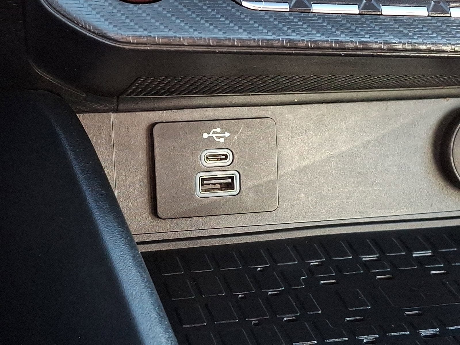 Used 2024 Ford Mustang Premium RWD image 24