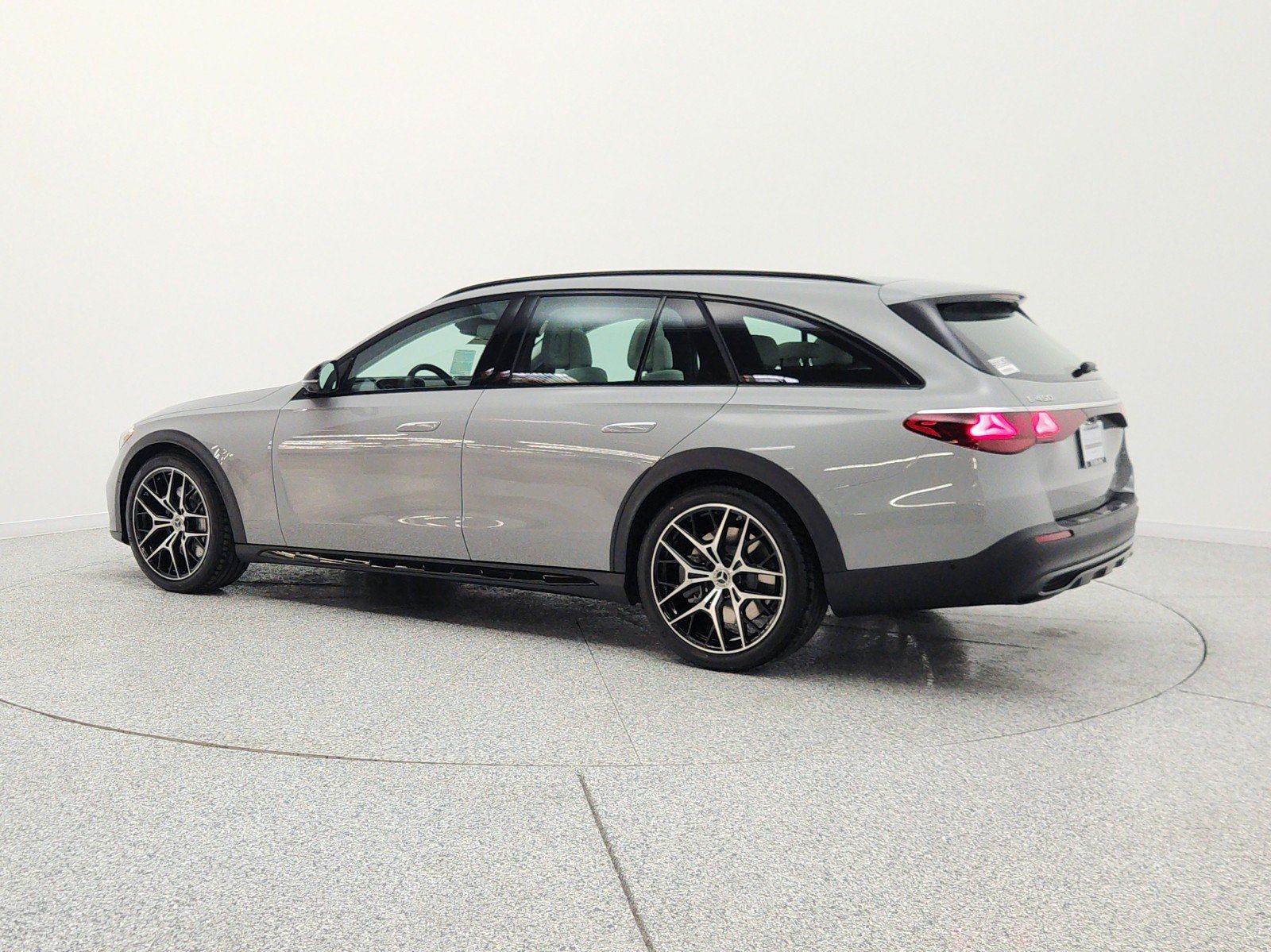New 2026 Mercedes-Benz E 450 4MATIC All-Terrain Wagon image 8