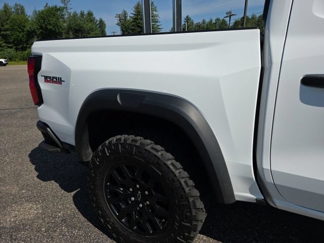 Used 2024 Chevrolet Colorado Trail Boss w/ Technology Package AWD/4WD image 33