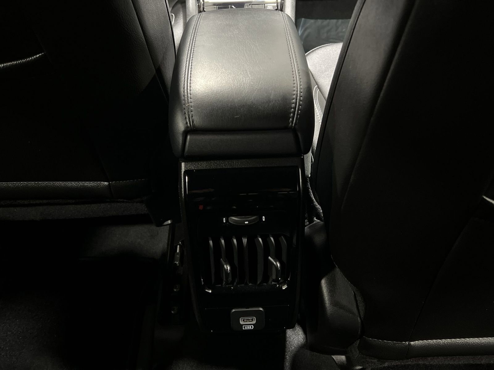 Used 2025 Jeep Compass Limited image 20