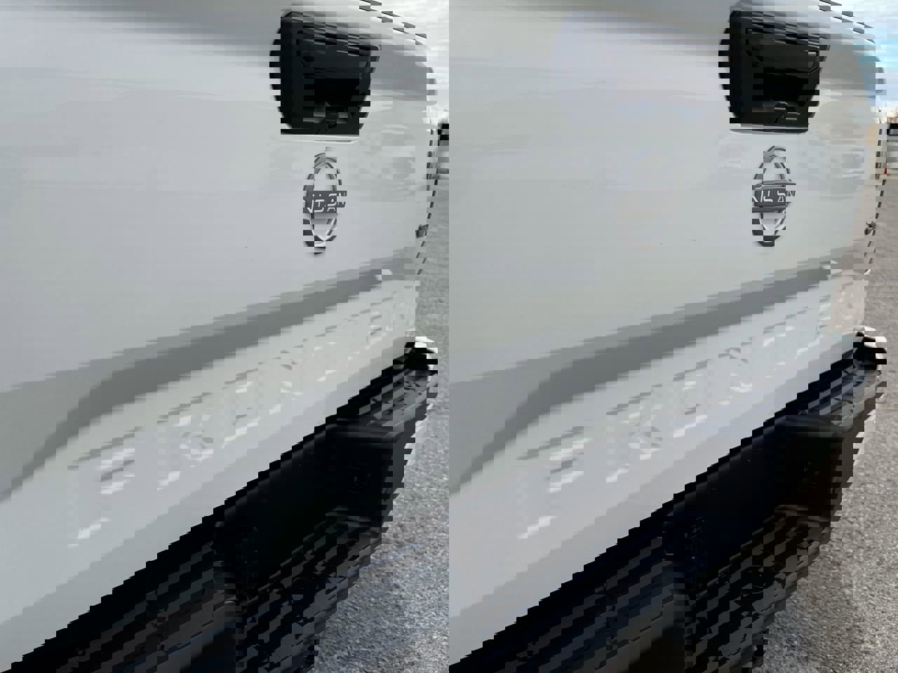 Used 2024 Nissan Frontier SV w/ SV Convenience Package image 51