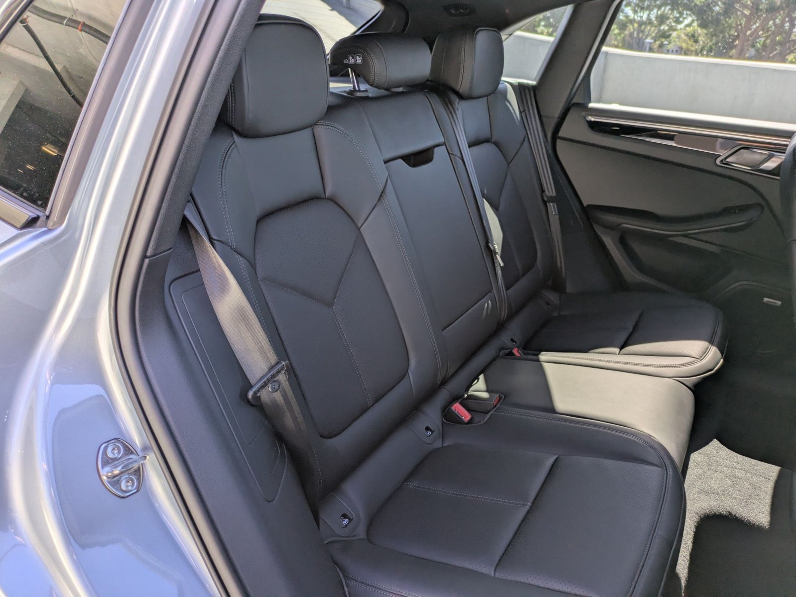 Certified 2026 Porsche Macan AWD/4WD image 24