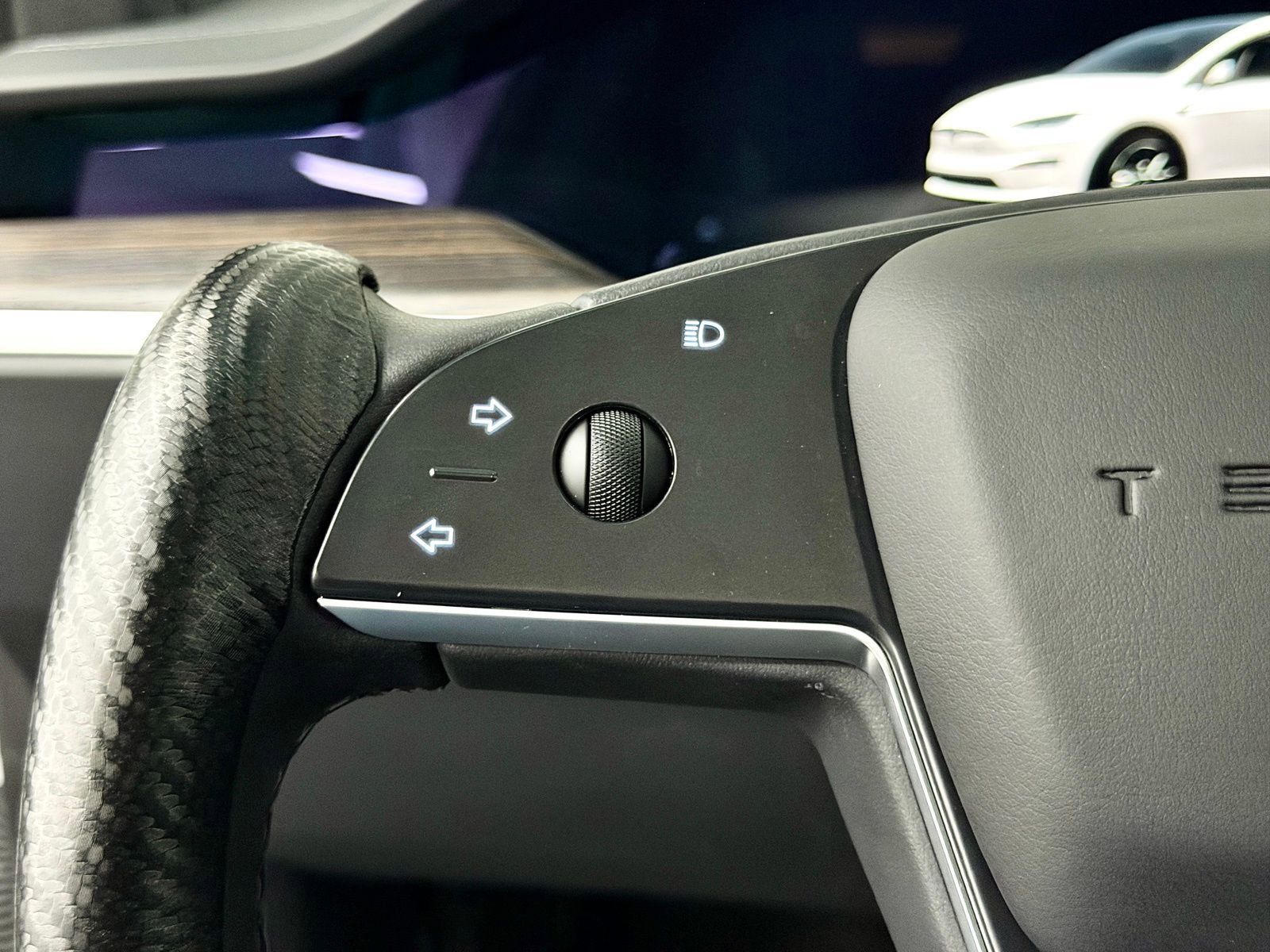 Used 2022 Tesla Model X AWD/4WD image 26