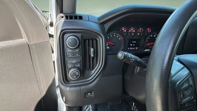 Used 2024 Chevrolet Silverado 1500 Custom Trail Boss w/ LPO, Dark Essentials Package image 21