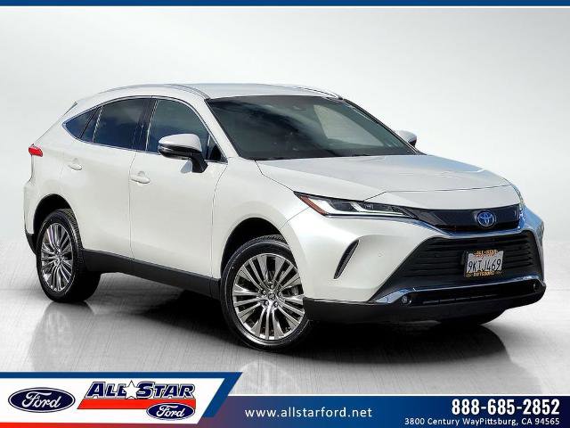 Used 2024 Toyota Venza XLE image 1