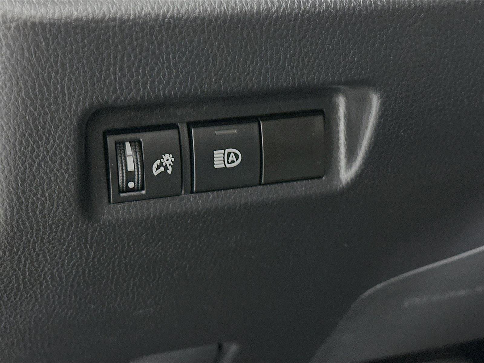 Certified 2025 Toyota RAV4 XLE AWD/4WD image 14