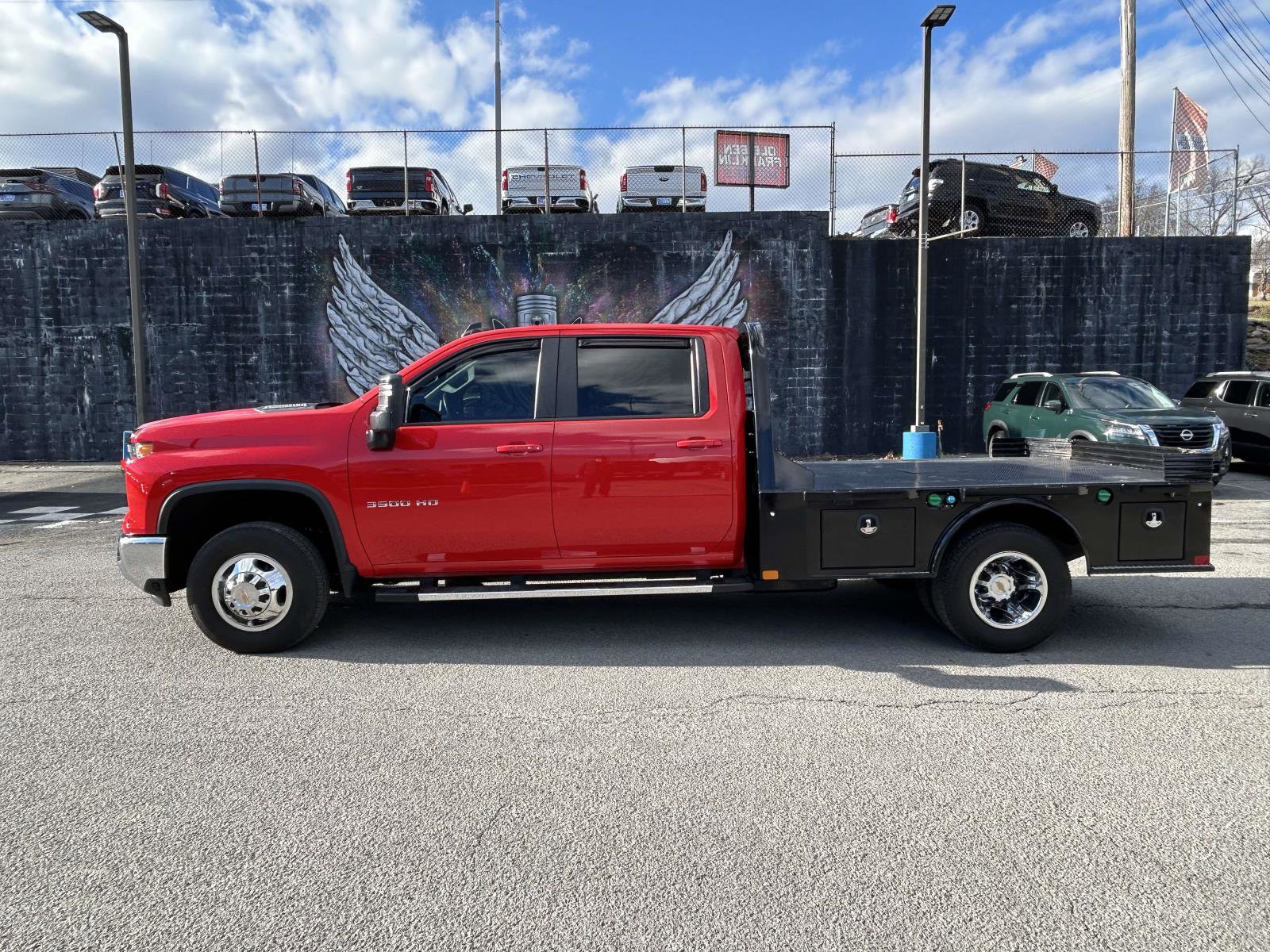 Used 2024 Chevrolet Silverado 3500 LT w/ Convenience Package image 6