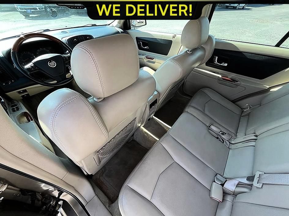 Used 2004 Cadillac SRX w/ Preferred Equipment Group AWD/4WD image 15