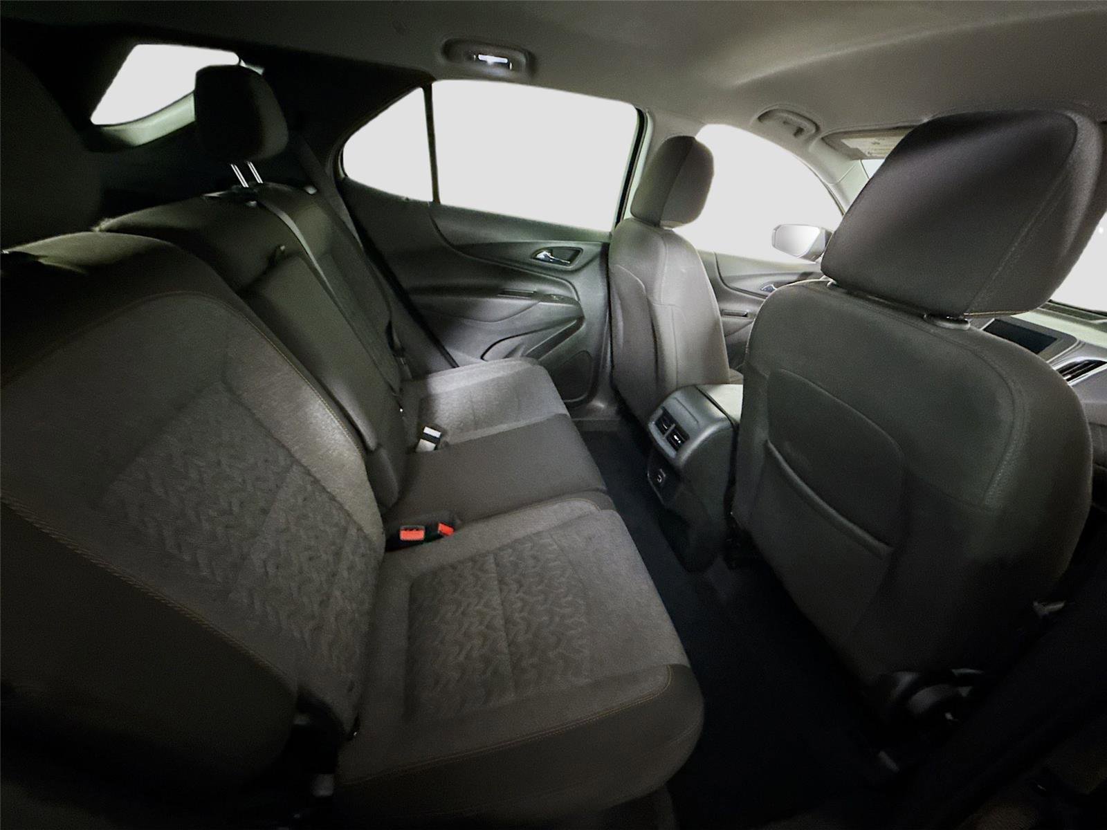 Used 2022 Chevrolet Equinox LT AWD/4WD image 17