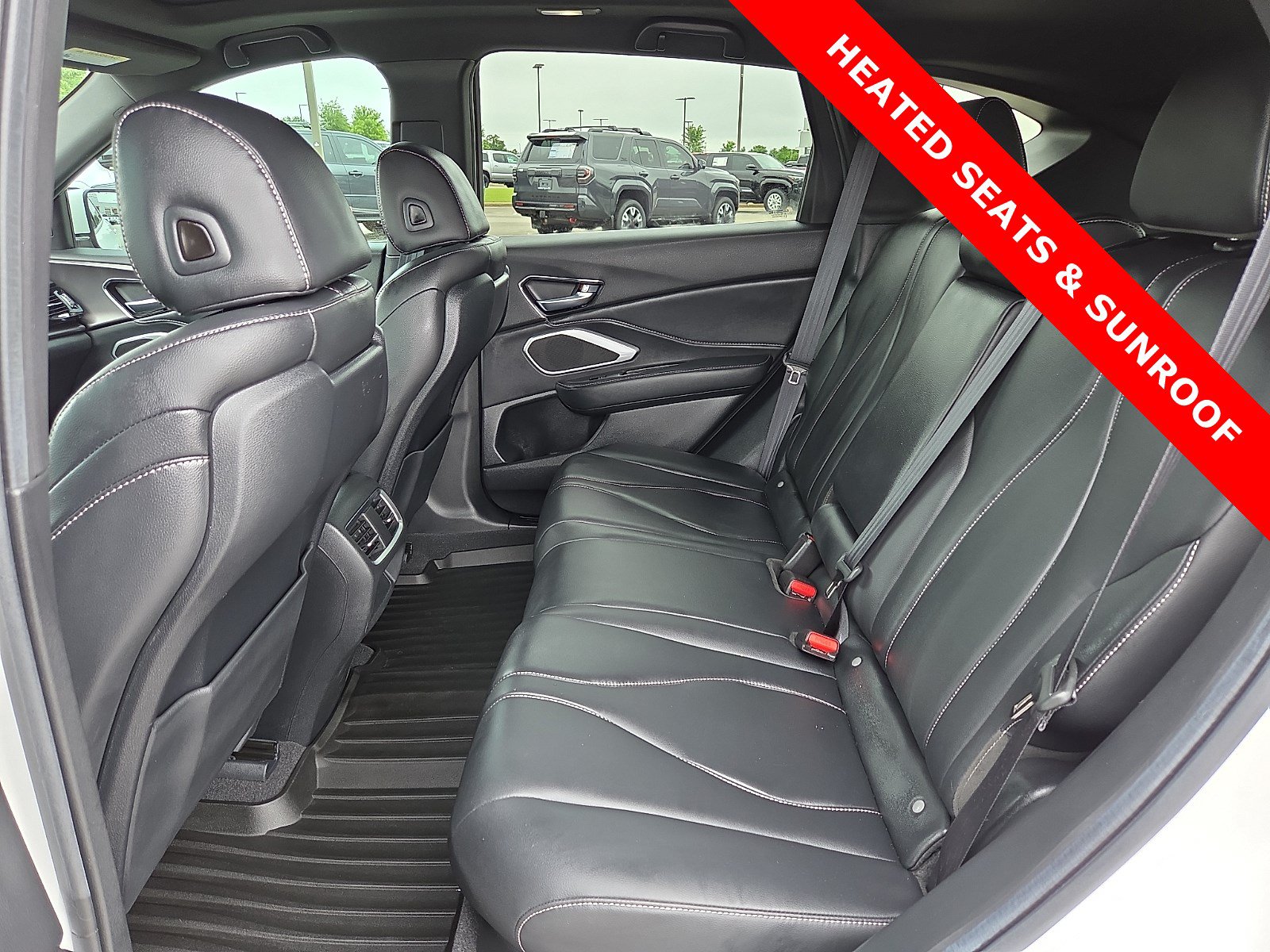 Used 2025 Acura RDX SH-AWD image 10