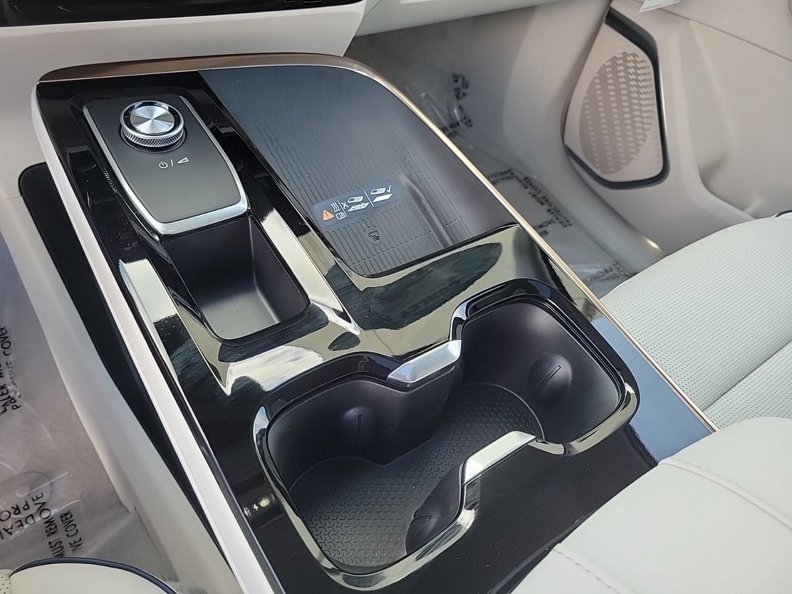 New 2026 Buick Enclave Avenir w/ Super Cruise Package FWD image 17