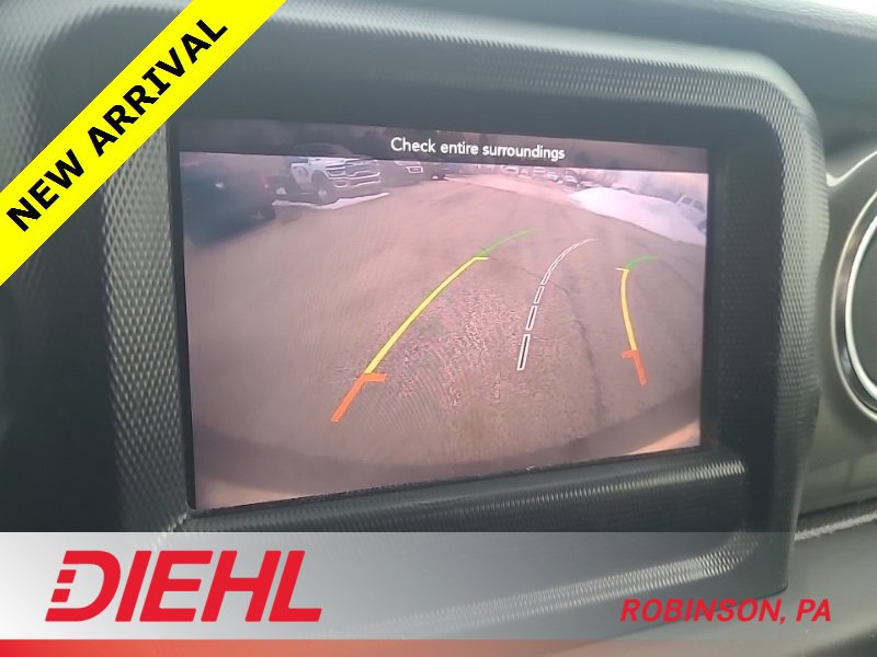 Used 2018 Jeep Wrangler Unlimited Sahara w/ Cold Weather Group image 7