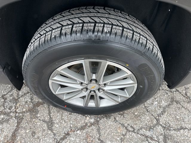 Used 2023 Chevrolet Traverse LT image 10